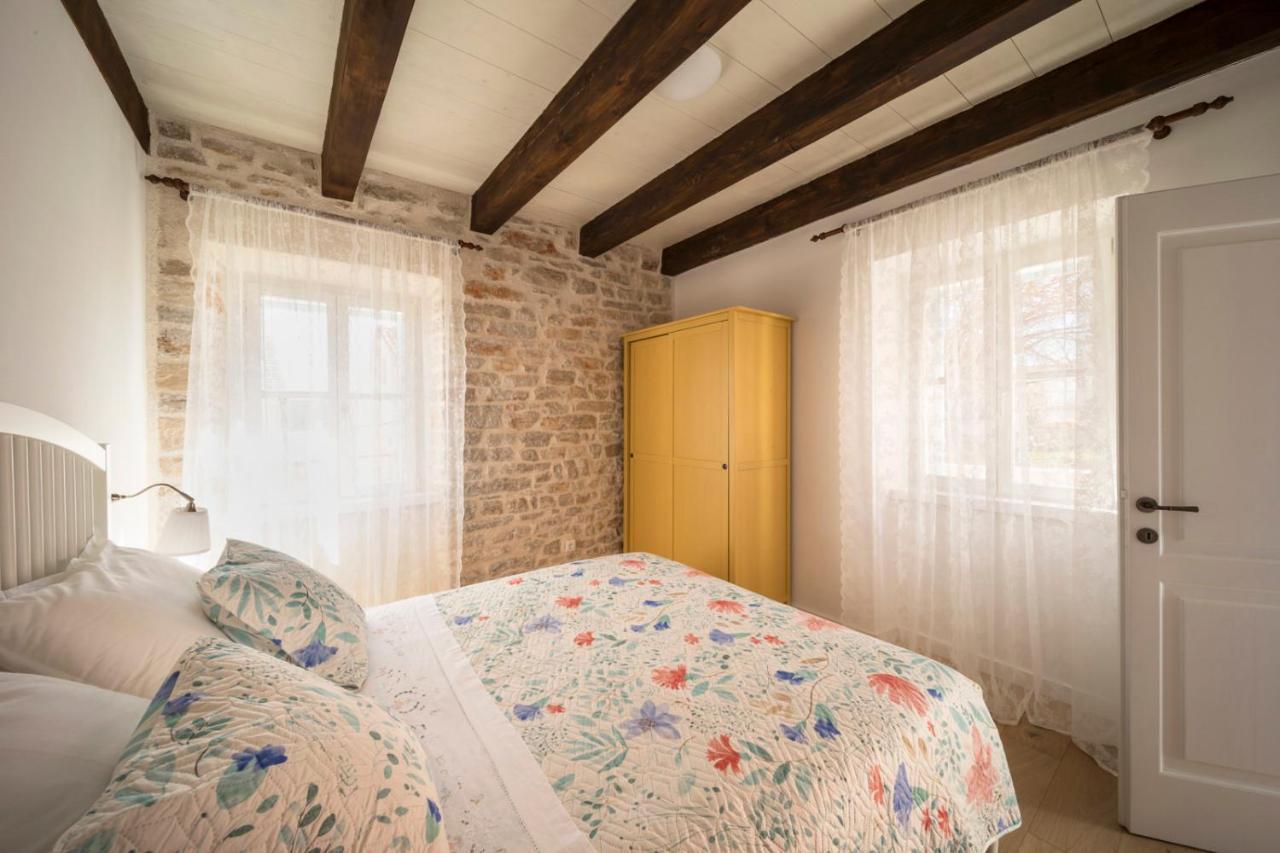 Вилла Mulberry Stonehouse Примоштен Экстерьер фото