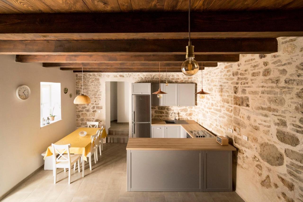Вилла Mulberry Stonehouse Примоштен Экстерьер фото