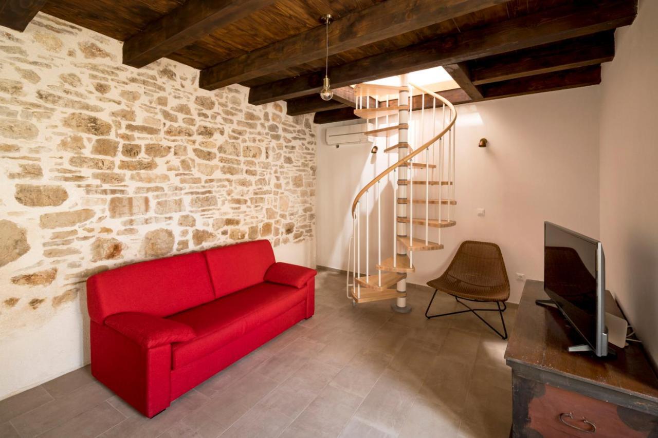 Вилла Mulberry Stonehouse Примоштен Экстерьер фото